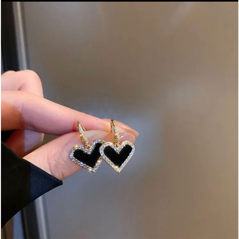 Fashion heart shaped artificial gemstone earrings